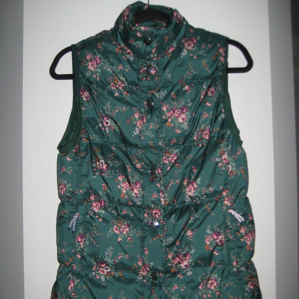 Vineyard vines puffer floral vest